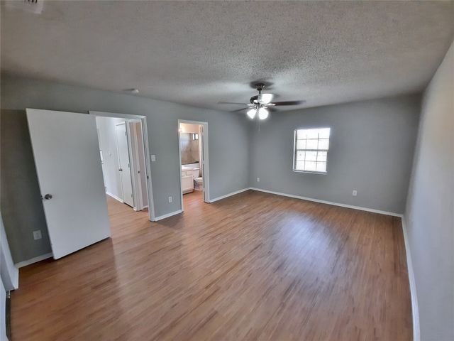 2646 Winslow Drive, Grand Prairie, TX 75052