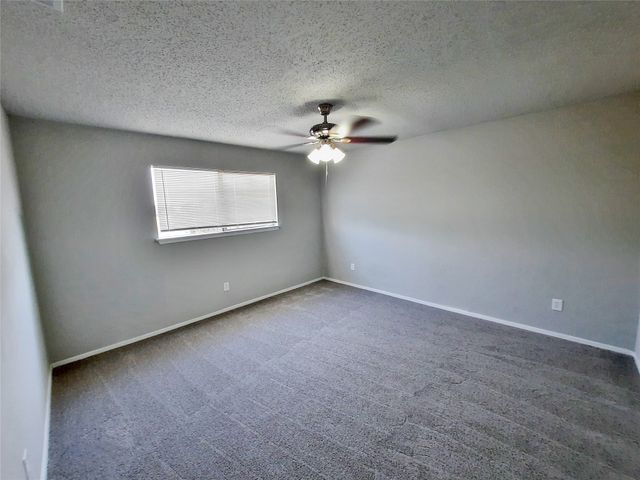 2646 Winslow Drive, Grand Prairie, TX 75052