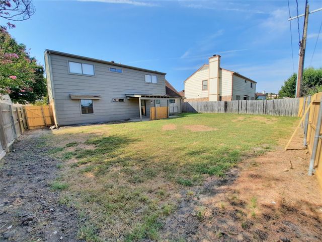 2646 Winslow Drive, Grand Prairie, TX 75052