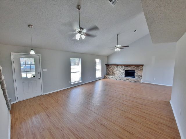 2646 Winslow Drive, Grand Prairie, TX 75052