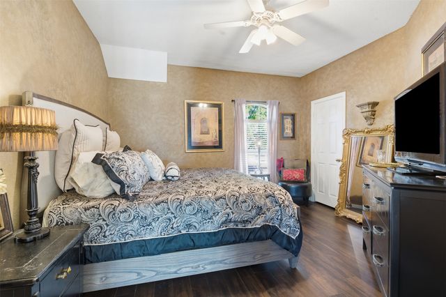 2537 Clearlake Drive, Grand Prairie, TX 75054