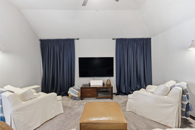 2537 Clearlake Drive, Grand Prairie, TX 75054