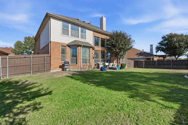 2537 Clearlake Drive, Grand Prairie, TX 75054