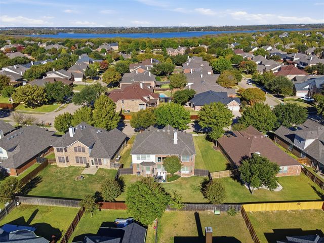 2537 Clearlake Drive, Grand Prairie, TX 75054