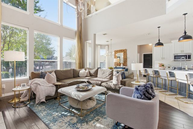 2537 Clearlake Drive, Grand Prairie, TX 75054