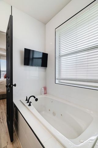 555 MICHELE LANE, Reno, TX 75462