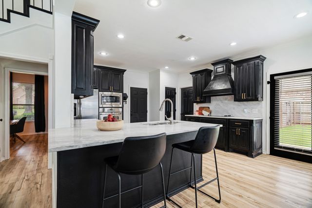 555 MICHELE LANE, Reno, TX 75462