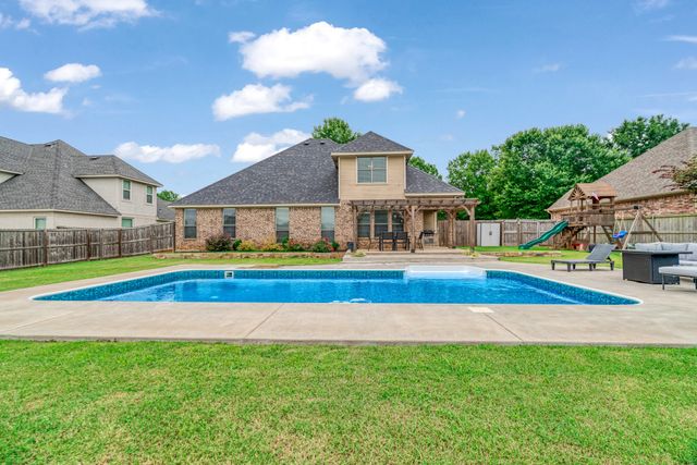 555 MICHELE LANE, Reno, TX 75462