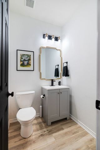 555 MICHELE LANE, Reno, TX 75462