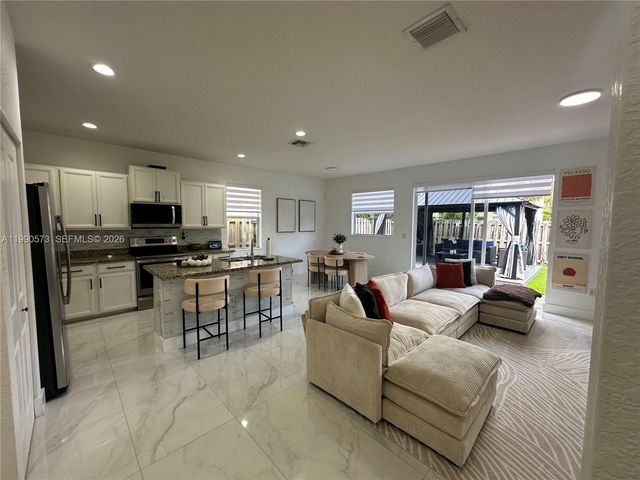 4119 NE 21 CT, Homestead, FL 33033