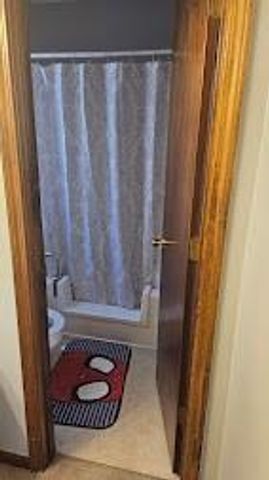 1007 Foxridge Drive, Warrensburg, MO 64093