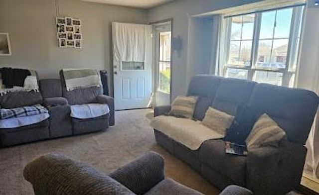 1007 Foxridge Drive, Warrensburg, MO 64093