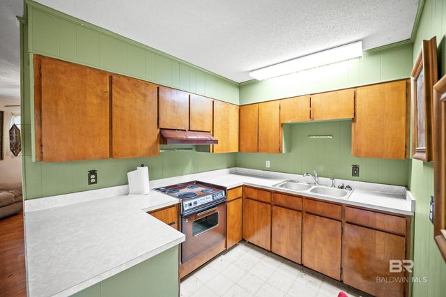 410 W Fig Avenue, Foley, AL 36535