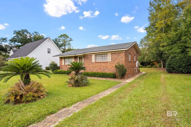 410 W Fig Avenue, Foley, AL 36535