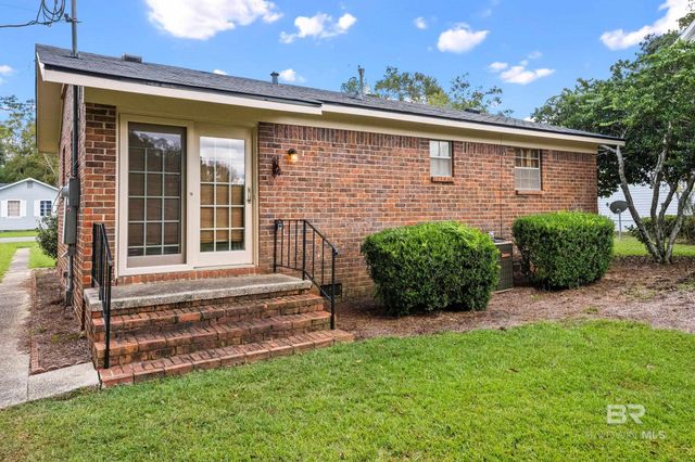 410 W Fig Avenue, Foley, AL 36535