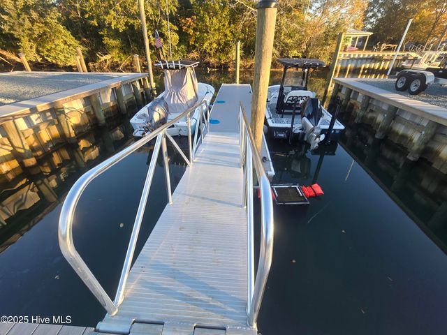 113 Mallard Drive, Hampstead, NC 28443