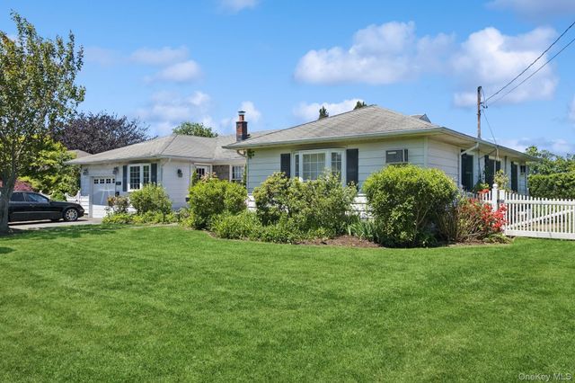 59 Wiltshire Street, Southampton, NY 11968