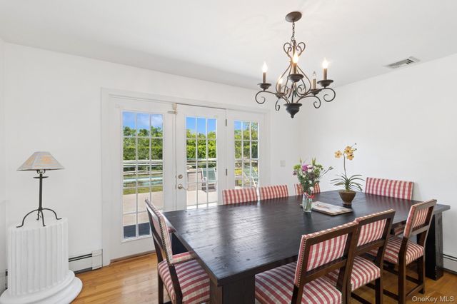 59 Wiltshire Street, Southampton, NY 11968