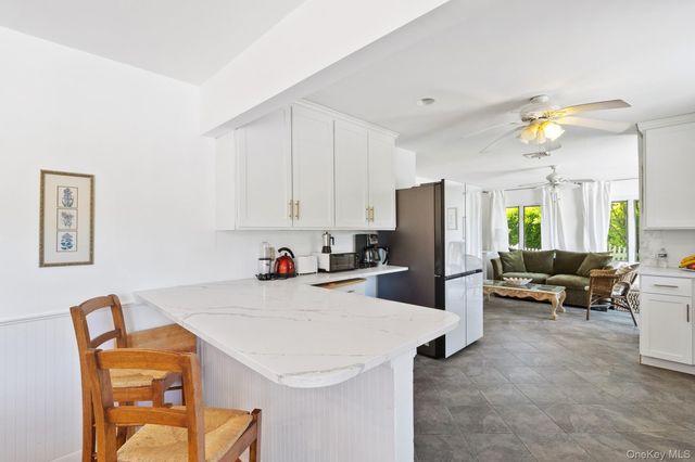 59 Wiltshire Street, Southampton, NY 11968