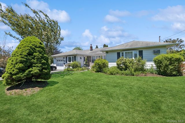 59 Wiltshire Street, Southampton, NY 11968