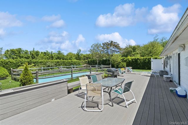 59 Wiltshire Street, Southampton, NY 11968