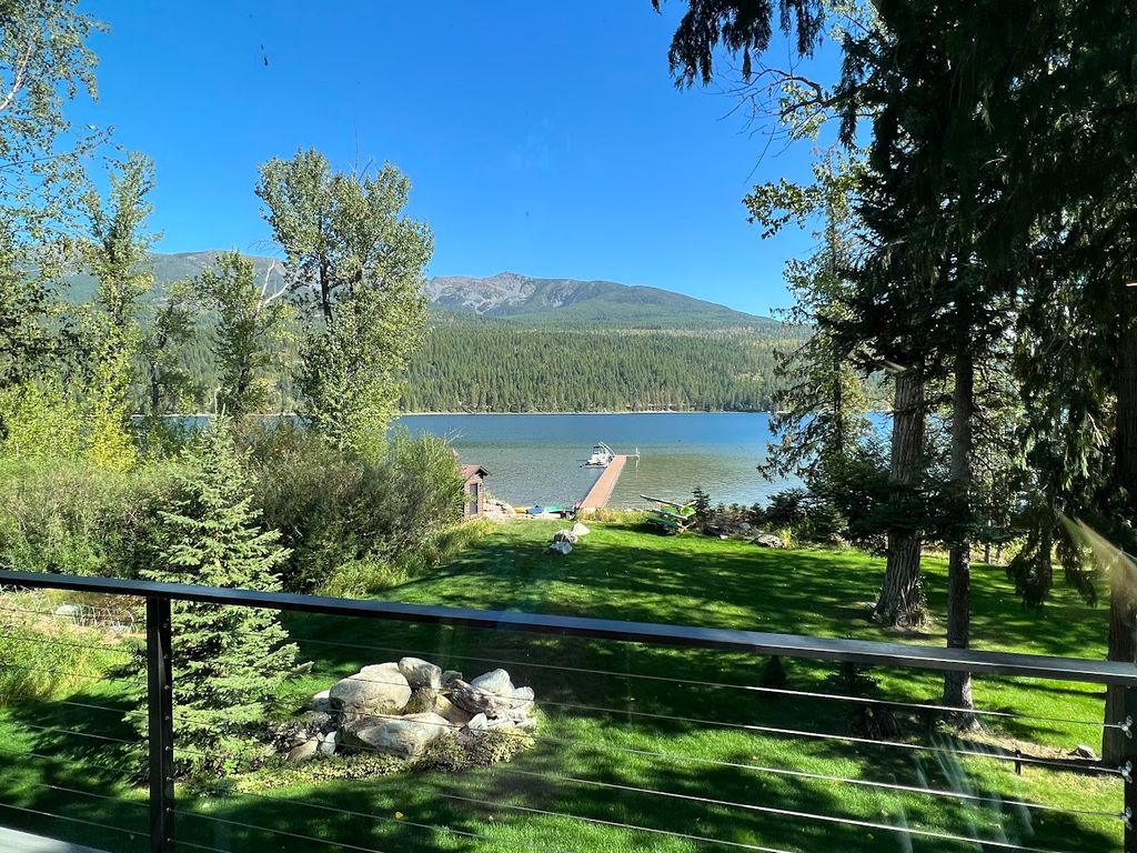 17562 W Swan Shores Road, Bigfork, MT 59911 photo 5