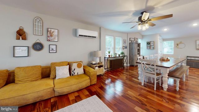 206 CHESTNUT ST, Mount Holly, NJ 08060