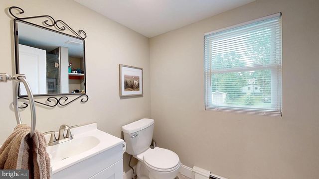206 CHESTNUT ST, Mount Holly, NJ 08060