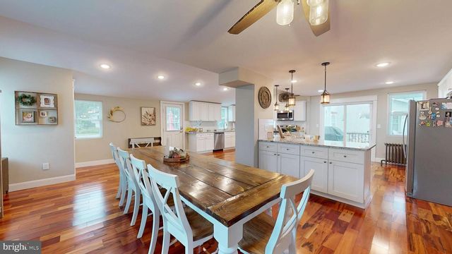206 CHESTNUT ST, Mount Holly, NJ 08060