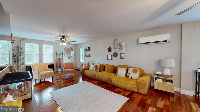 206 CHESTNUT ST, Mount Holly, NJ 08060
