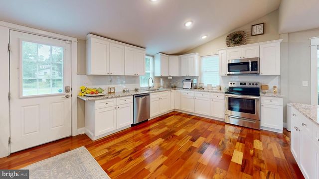206 CHESTNUT ST, Mount Holly, NJ 08060