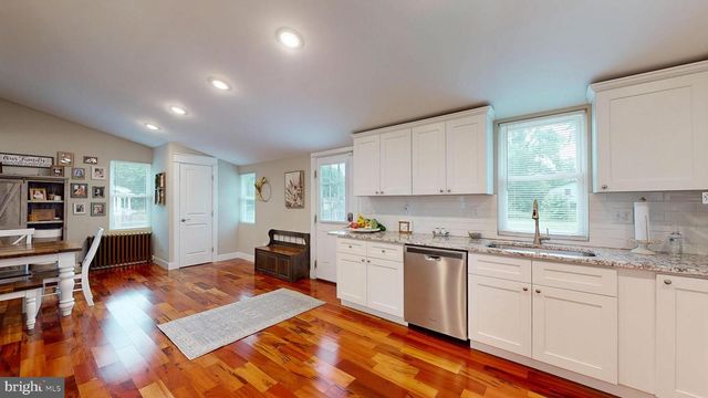 206 CHESTNUT ST, Mount Holly, NJ 08060