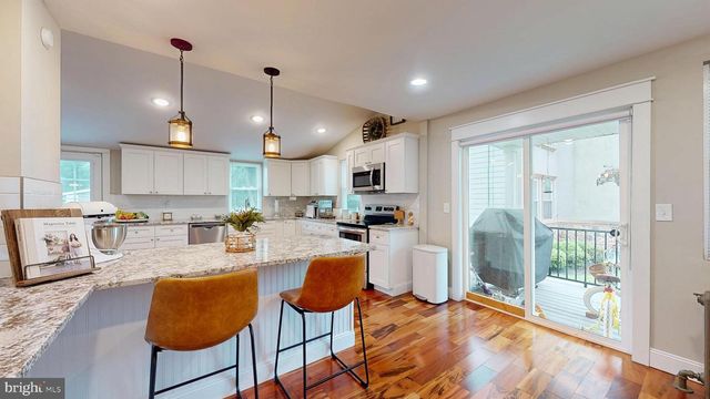 206 CHESTNUT ST, Mount Holly, NJ 08060