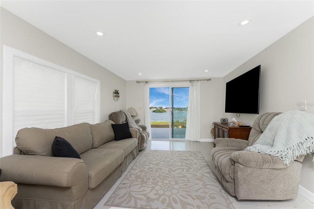 Image 11 of property listing at 1341 BLUE HERON DRIVE, Englewood, FL 34224