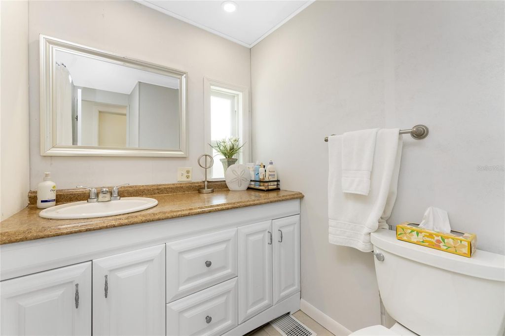 Image 23 of property listing at 1341 BLUE HERON DRIVE, Englewood, FL 34224