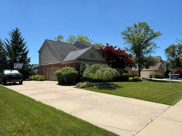48871 Manhattan Circle, Canton, MI 48188