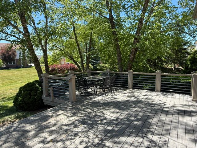48871 Manhattan Circle, Canton, MI 48188