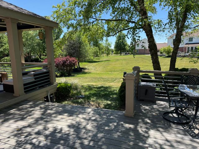 48871 Manhattan Circle, Canton, MI 48188