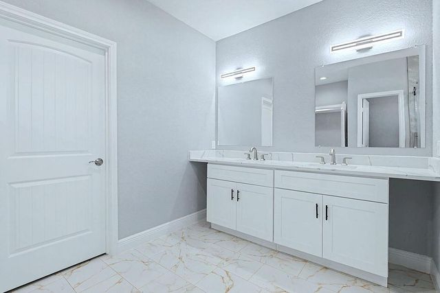 208 Road 5714, Cleveland, TX 77327