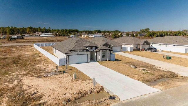 208 Road 5714, Cleveland, TX 77327