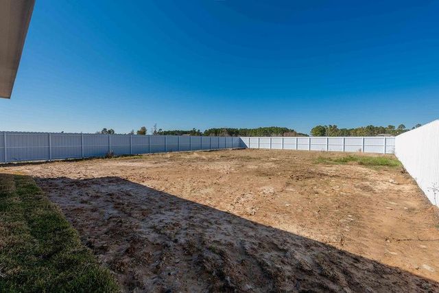 208 Road 5714, Cleveland, TX 77327