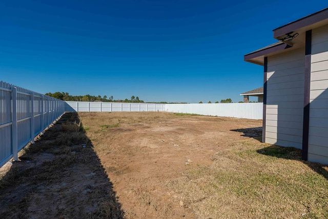 208 Road 5714, Cleveland, TX 77327