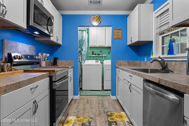 11423 Parkers Circle, Biloxi, MS 39532
