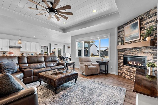 2950 E TURQUOISE LANE, Appleton, WI 54913