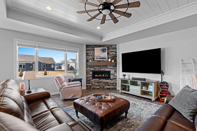 2950 E TURQUOISE LANE, Appleton, WI 54913