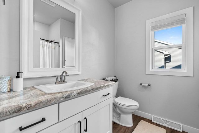 2950 E TURQUOISE LANE, Appleton, WI 54913