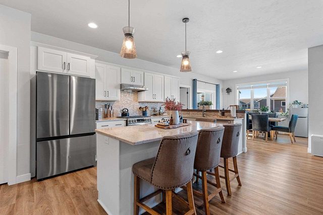 2950 E TURQUOISE LANE, Appleton, WI 54913