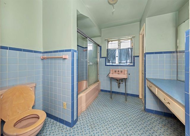 511 E ADALEE STREET, Tampa, FL 33603