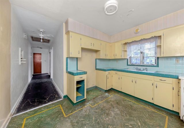 511 E ADALEE STREET, Tampa, FL 33603