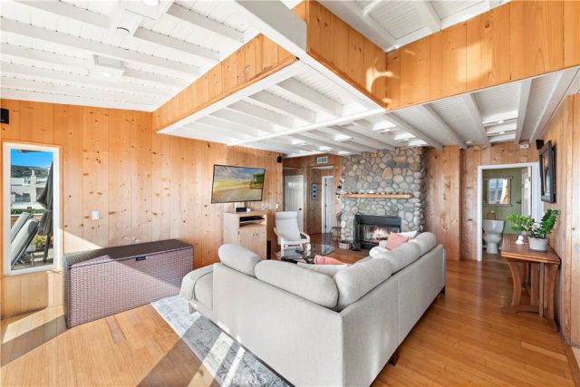 137 Cleo Street, Laguna Beach, CA 92651